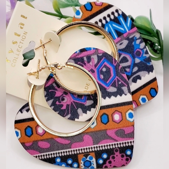 Round wooden earrings, heart-shaped wood and alloy earrings 2.5 inches - Picture 3 of 3